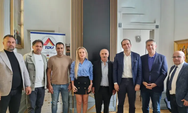 Treffen zwischen TURKONFED International und der chinesisch-türkischen Geschäftsleute-Vereinigung.