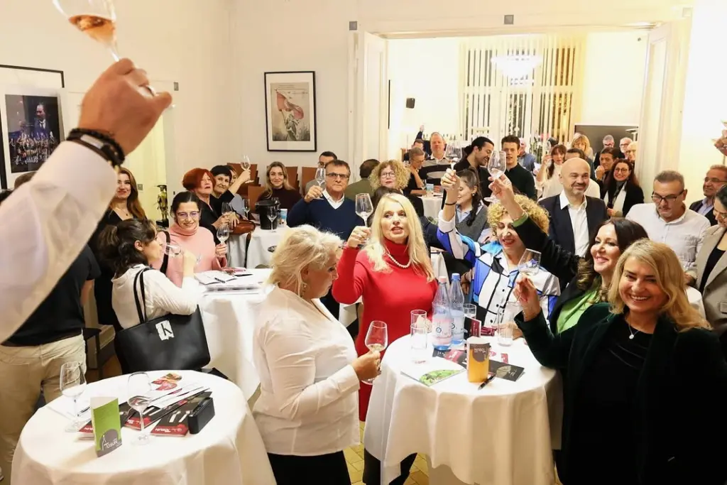 einblick-in-die-welt-des-weins-vortrag-unseres-mitglieds-ahmet-tosun (5)