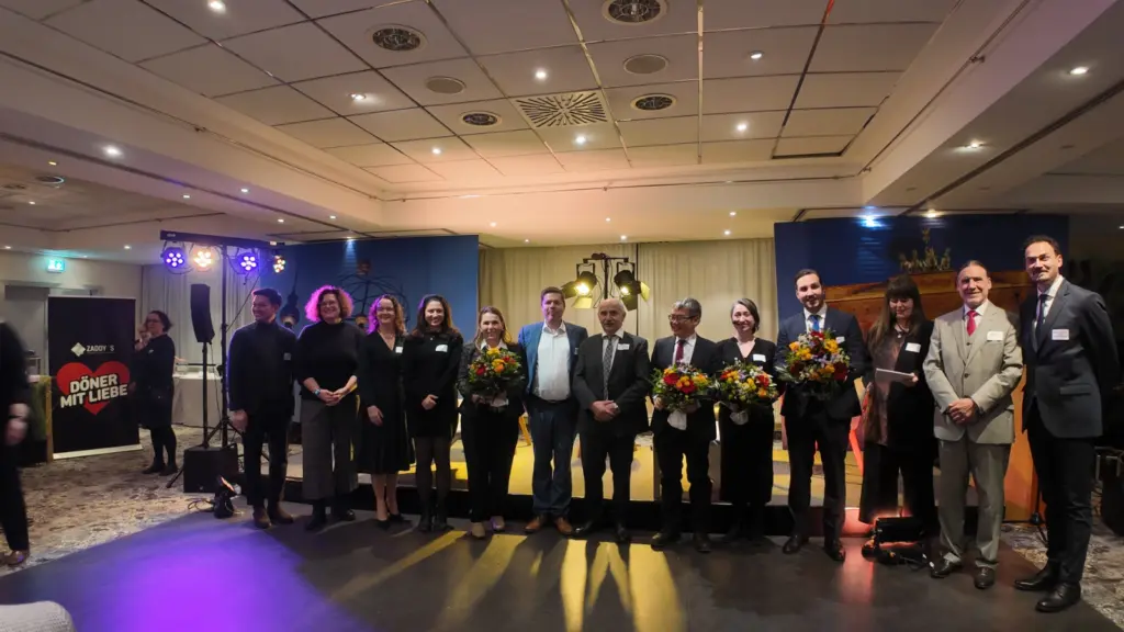 interkultureller-neujahrsempfang-in-lichtenberg-vielfalt-feiern-und-geniessen (1)