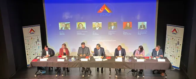 TDU Podiumsdiskussion zur Bundestagswahl 2025 – Politik & Wirtschaft im Dialog - 1