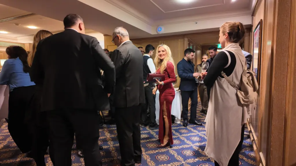 tdu-dankt-ihren-sponsoren-mit-exklusivem-dinner-im-berlin-capital-club (17)