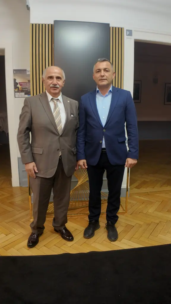 tdu-begruesst-delegation-aus-manavgat-im-rahmen-der-itb-berlin-2025 (3)