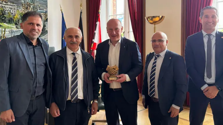TDU trifft Berlins Regierenden Bürgermeister Kai Wegner