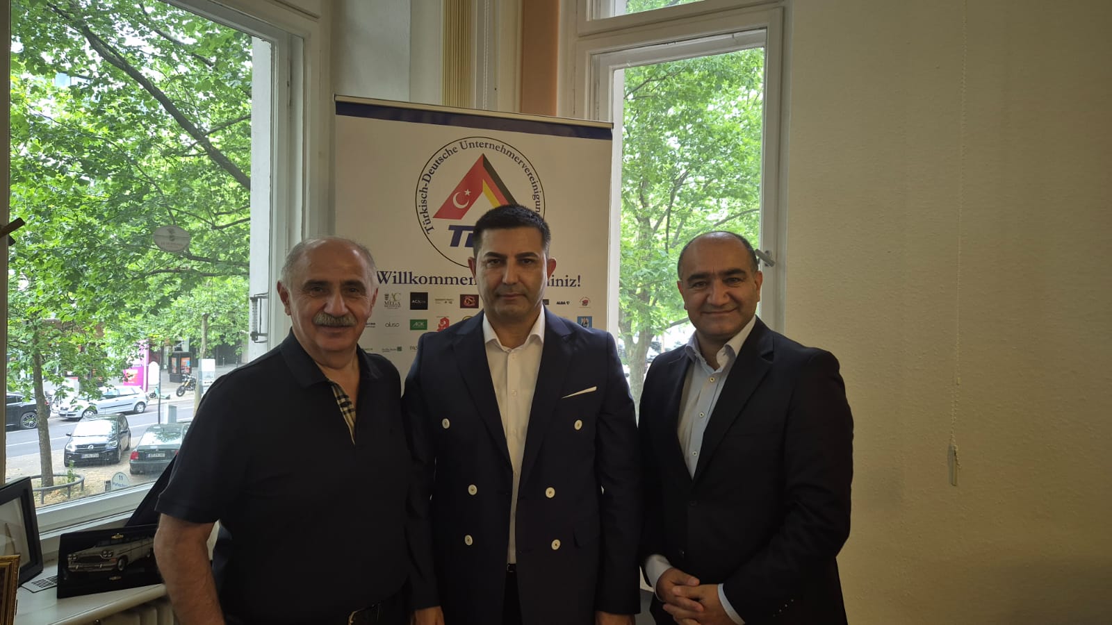 besuch-des-buergermeisters-von-kusadasi-herrn-oemer-guenel-beim-tdu (3)