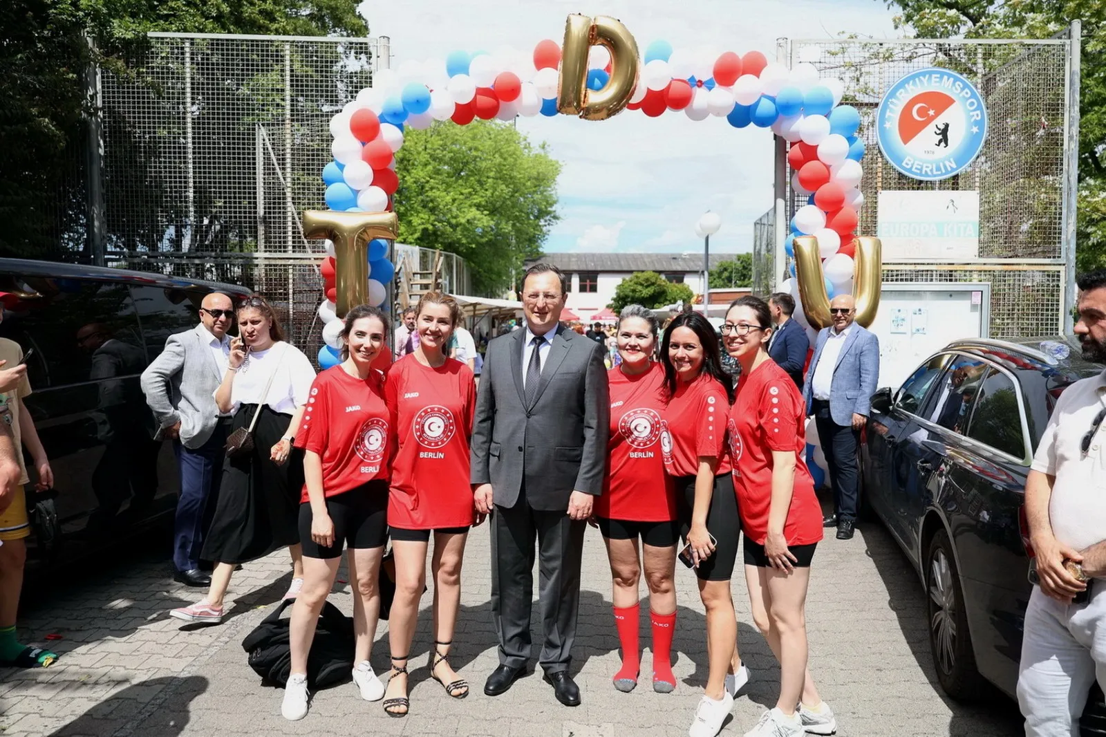 tdu-sommerfest-2025-ein-tag-voller-vielfalt-gemeinschaft-und-solidaritaet (2)