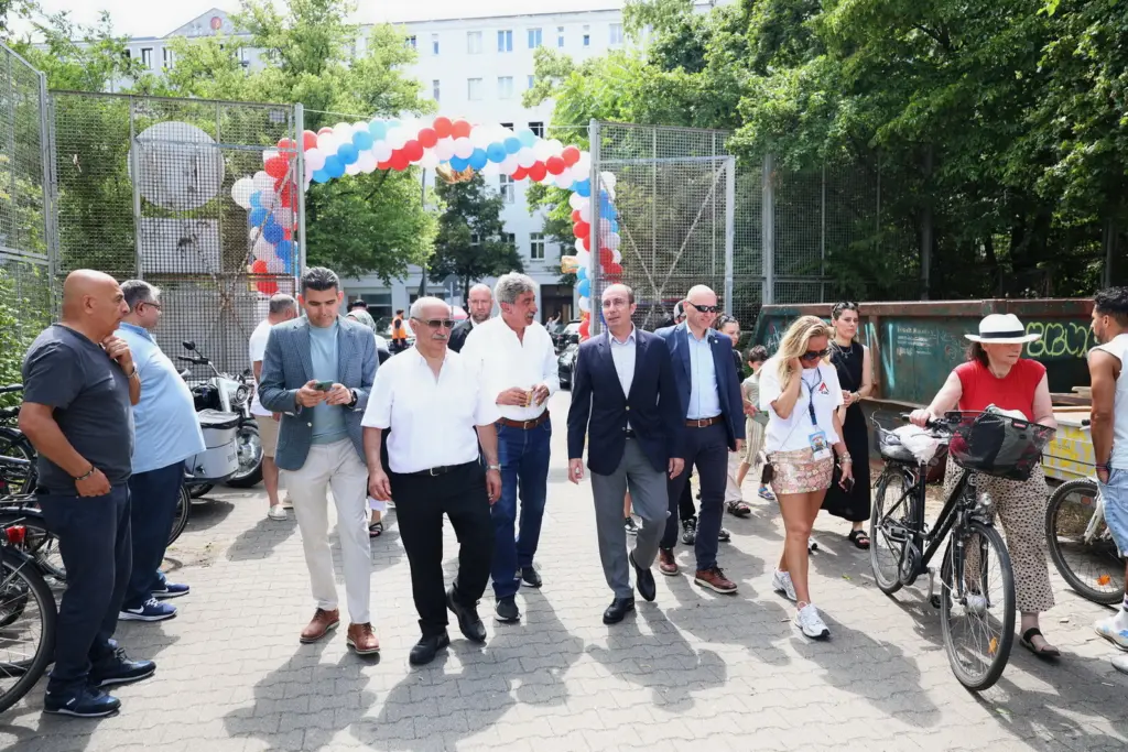 tdu-sommerfest-2025-ein-tag-voller-vielfalt-gemeinschaft-und-solidaritaet (3)