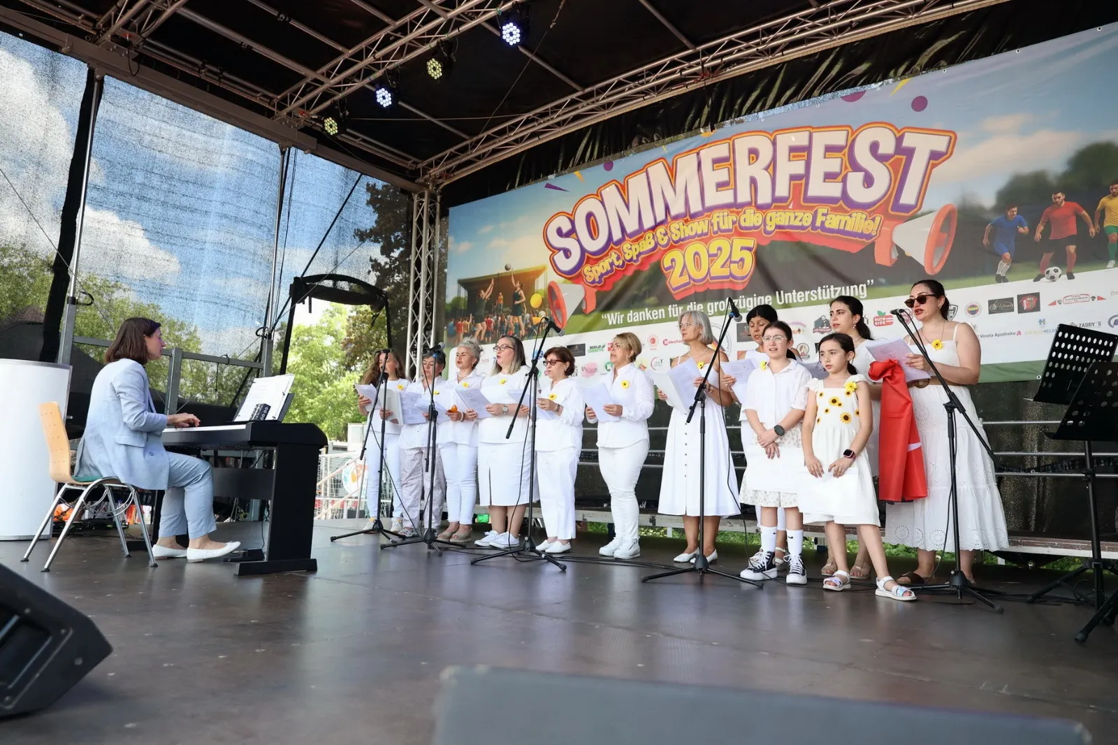 tdu-sommerfest-2025-ein-tag-voller-vielfalt-gemeinschaft-und-solidaritaet (30)
