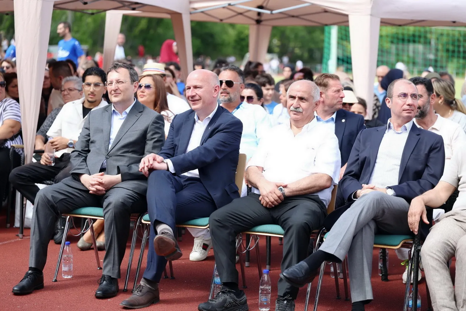 tdu-sommerfest-2025-ein-tag-voller-vielfalt-gemeinschaft-und-solidaritaet (36)