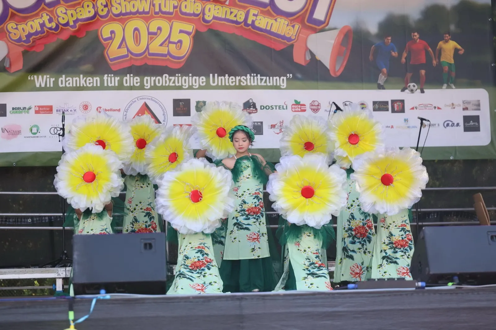 tdu-sommerfest-2025-ein-tag-voller-vielfalt-gemeinschaft-und-solidaritaet (39)