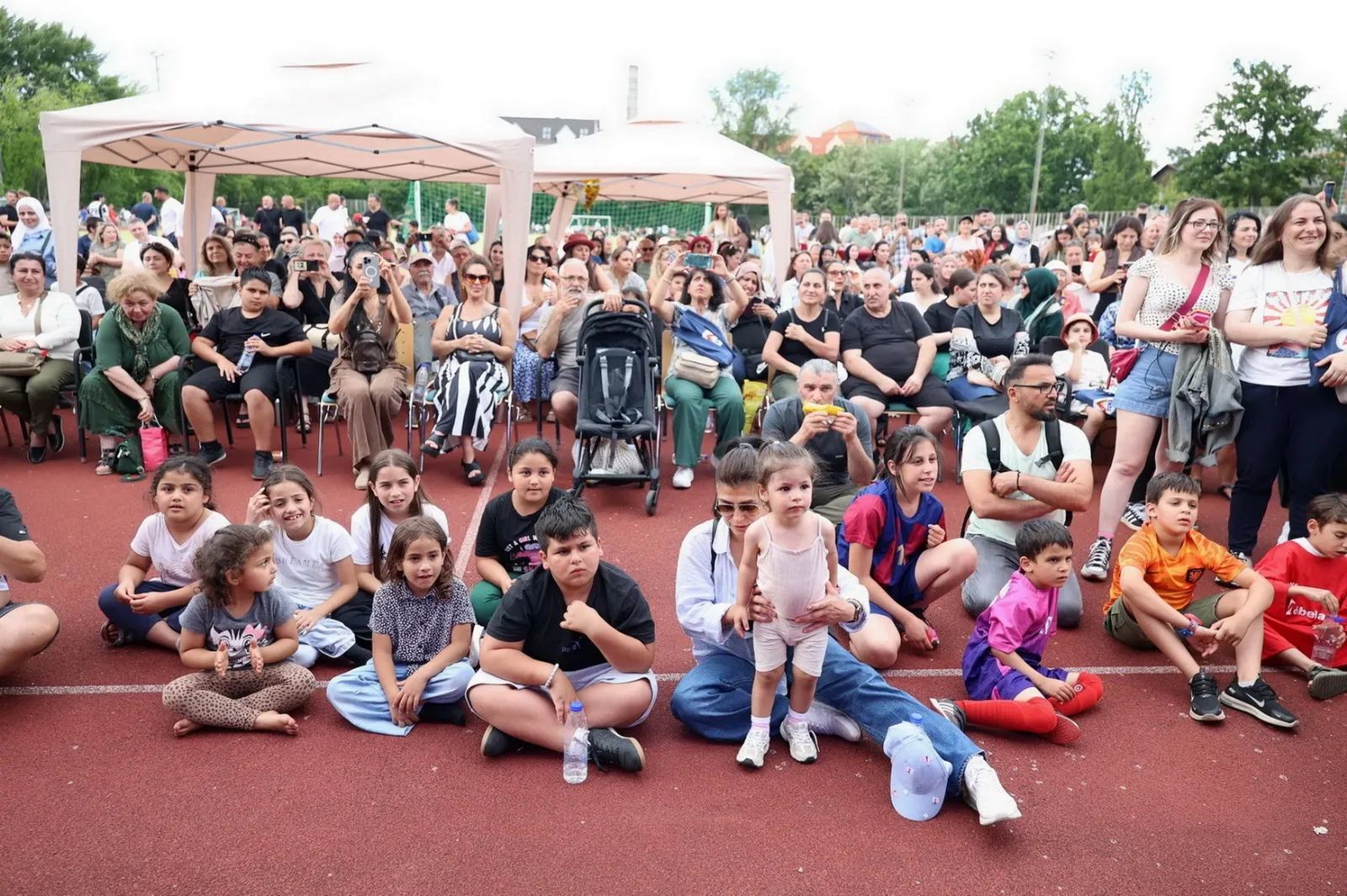 tdu-sommerfest-2025-ein-tag-voller-vielfalt-gemeinschaft-und-solidaritaet (40)