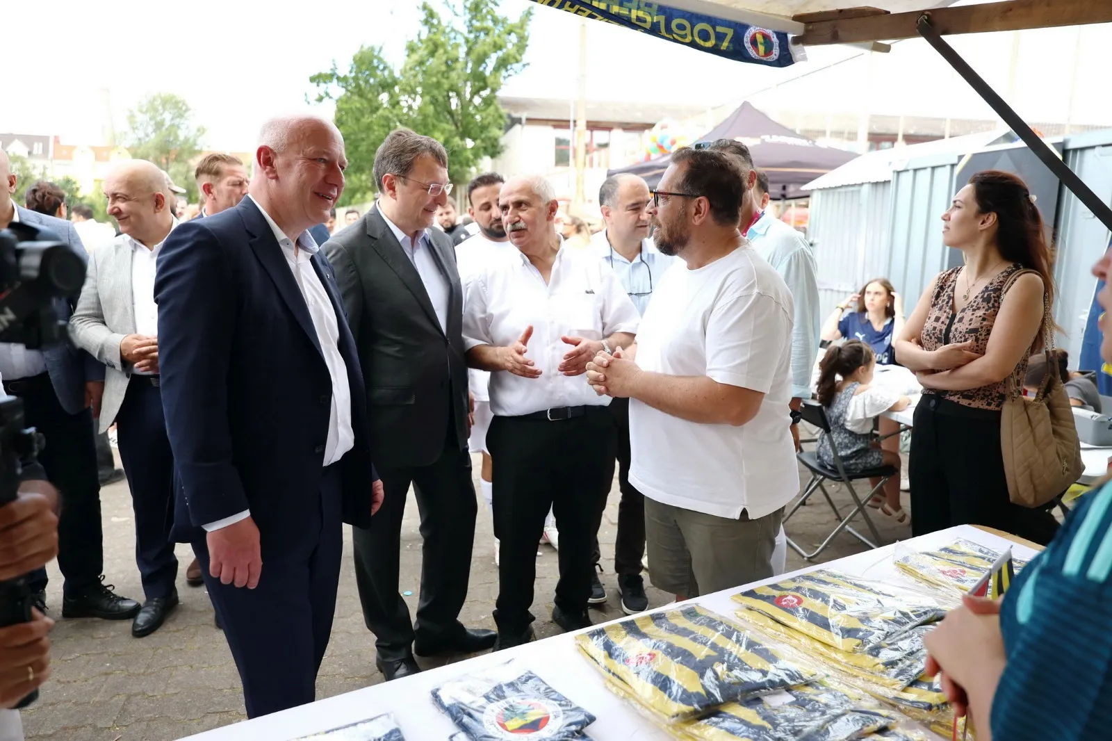 tdu-sommerfest-2025-ein-tag-voller-vielfalt-gemeinschaft-und-solidaritaet (45)