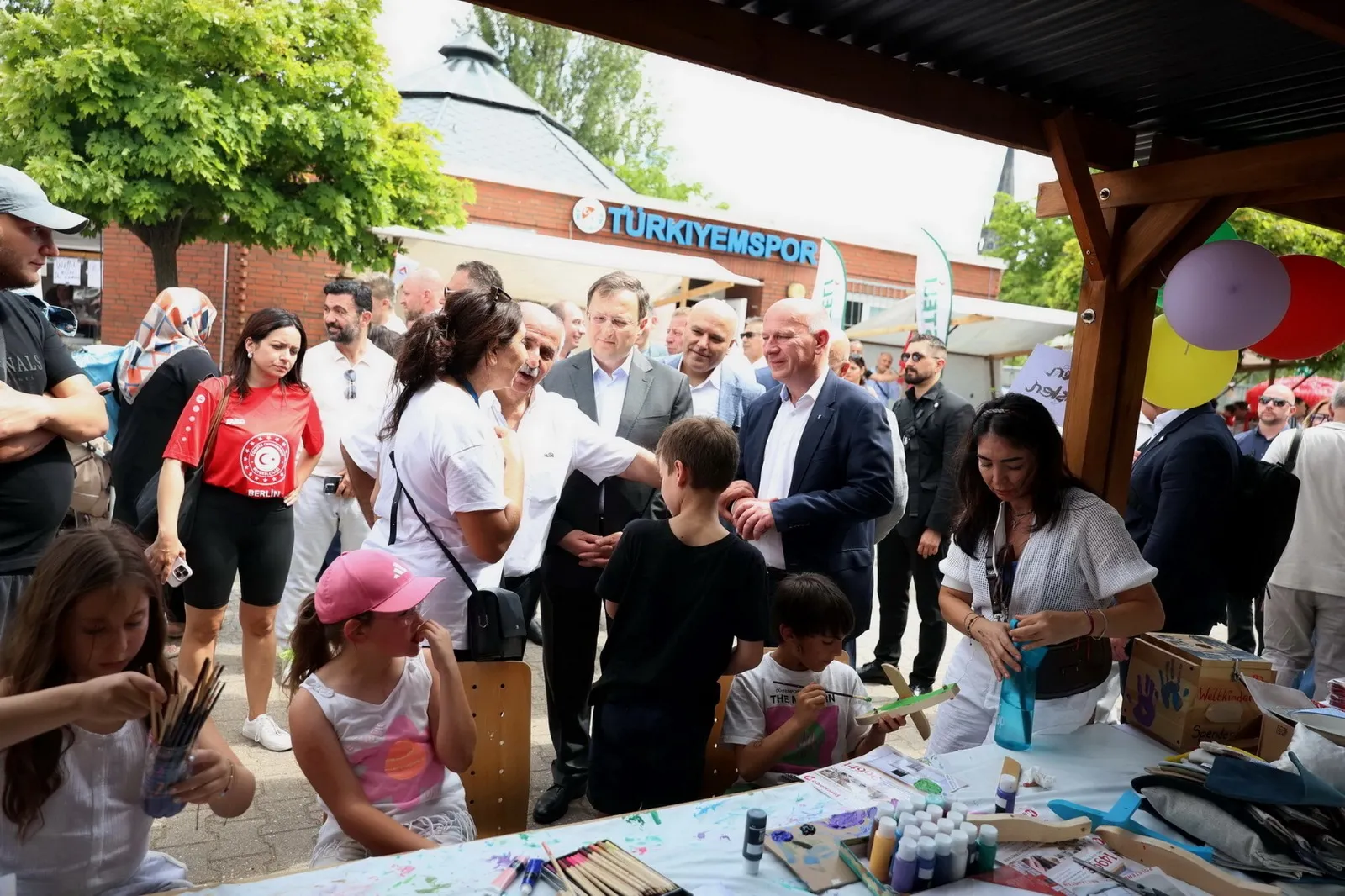 tdu-sommerfest-2025-ein-tag-voller-vielfalt-gemeinschaft-und-solidaritaet (7)