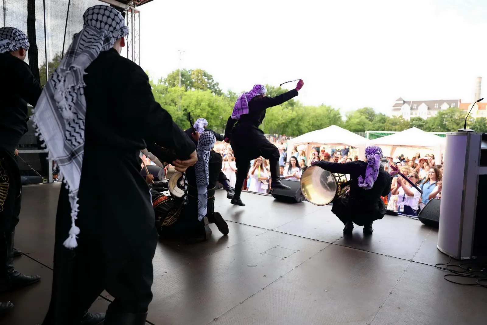 tdu-sommerfest-2025-ein-tag-voller-vielfalt-gemeinschaft-und-solidaritaet (75)