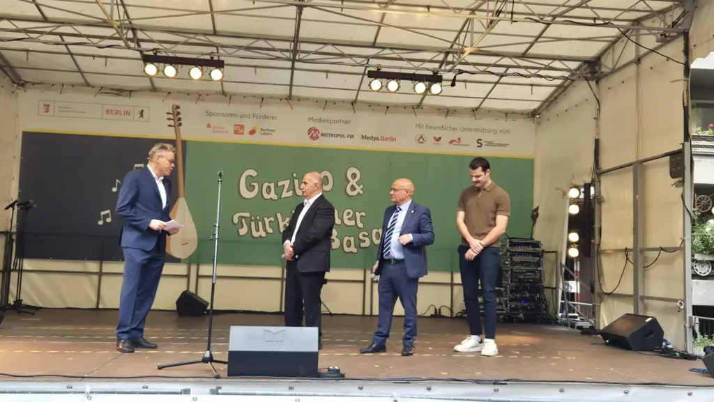 Turkischer_Pazar_berlin (2)