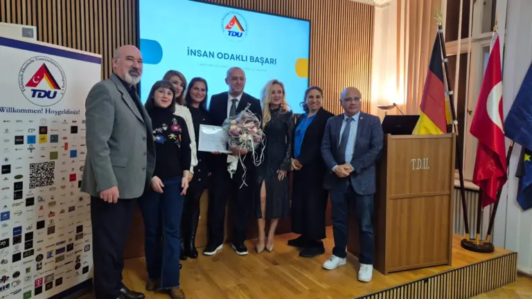 Seminar bei der TDU mit Serkut Kızanıklı: Erfolg durch eine starke, menschenorientierte Unternehmenskultur