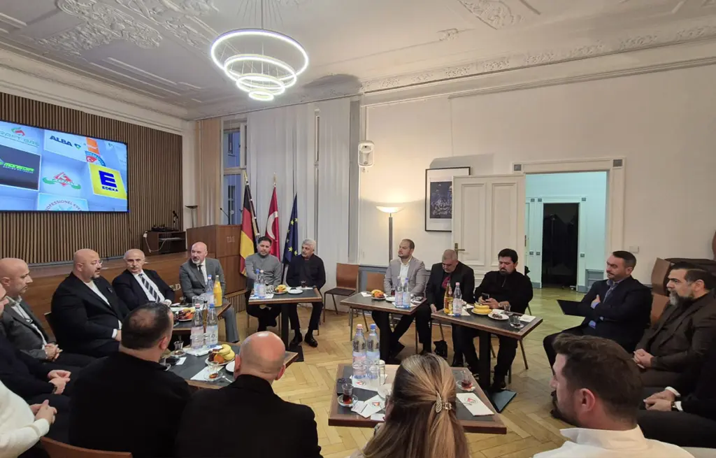 besuch-einer-delegation-der-antalya-ticaret-platformu-in-unserem-verband (7)