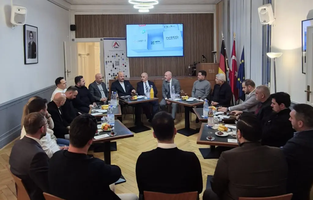 besuch-einer-delegation-der-antalya-ticaret-platformu-in-unserem-verband (8)