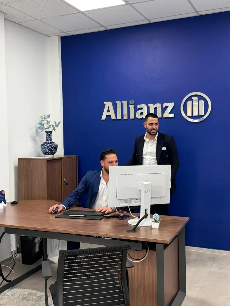 mitgliederbesuch-allianz-versicherung-enes-uestuen (2)