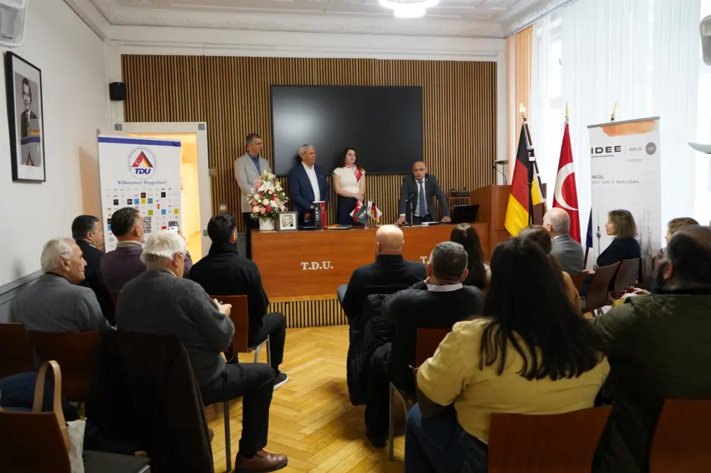 vorstellungs-und-kennenlerntreffen-der-idee-mimarlik-insaat-a-s (1)