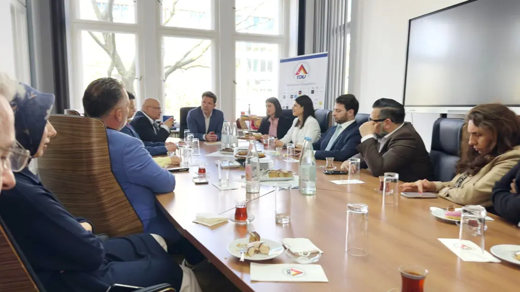 berlin-wirtschaft-im-dialog-steffen-krach-zu-gast-bei-tdu (7)