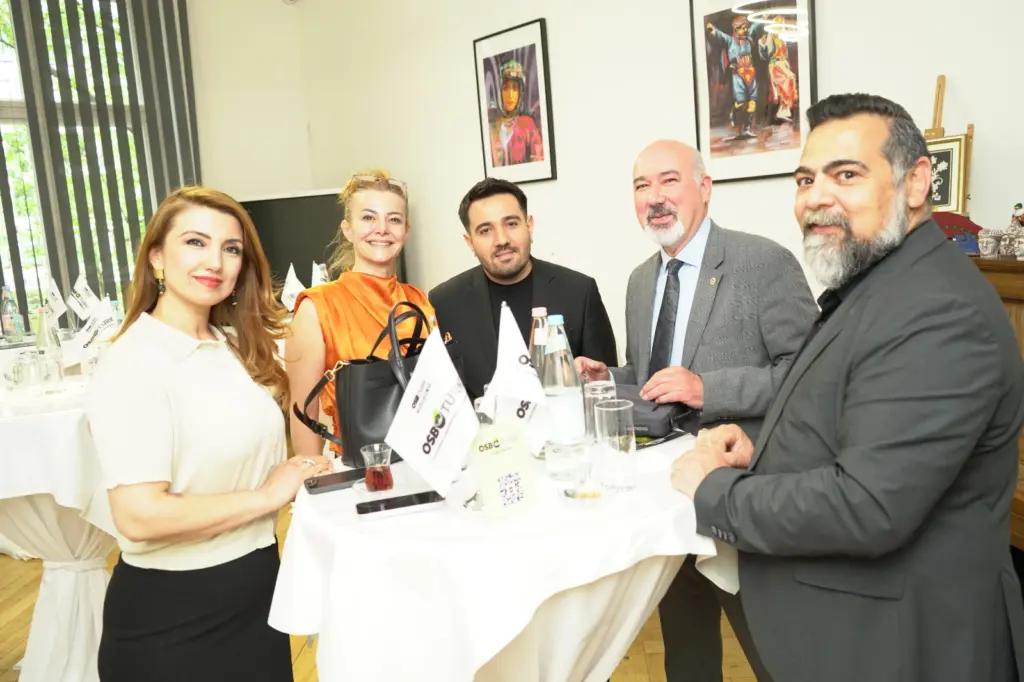 investition-in-die-natur-osbtuerk-praesentiert-kartaltepe-in-berlin (3)